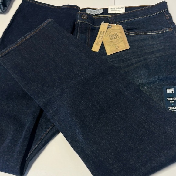 True Craft Blue Relaxed Jeans with Vintage Style - Picture 7 of 12